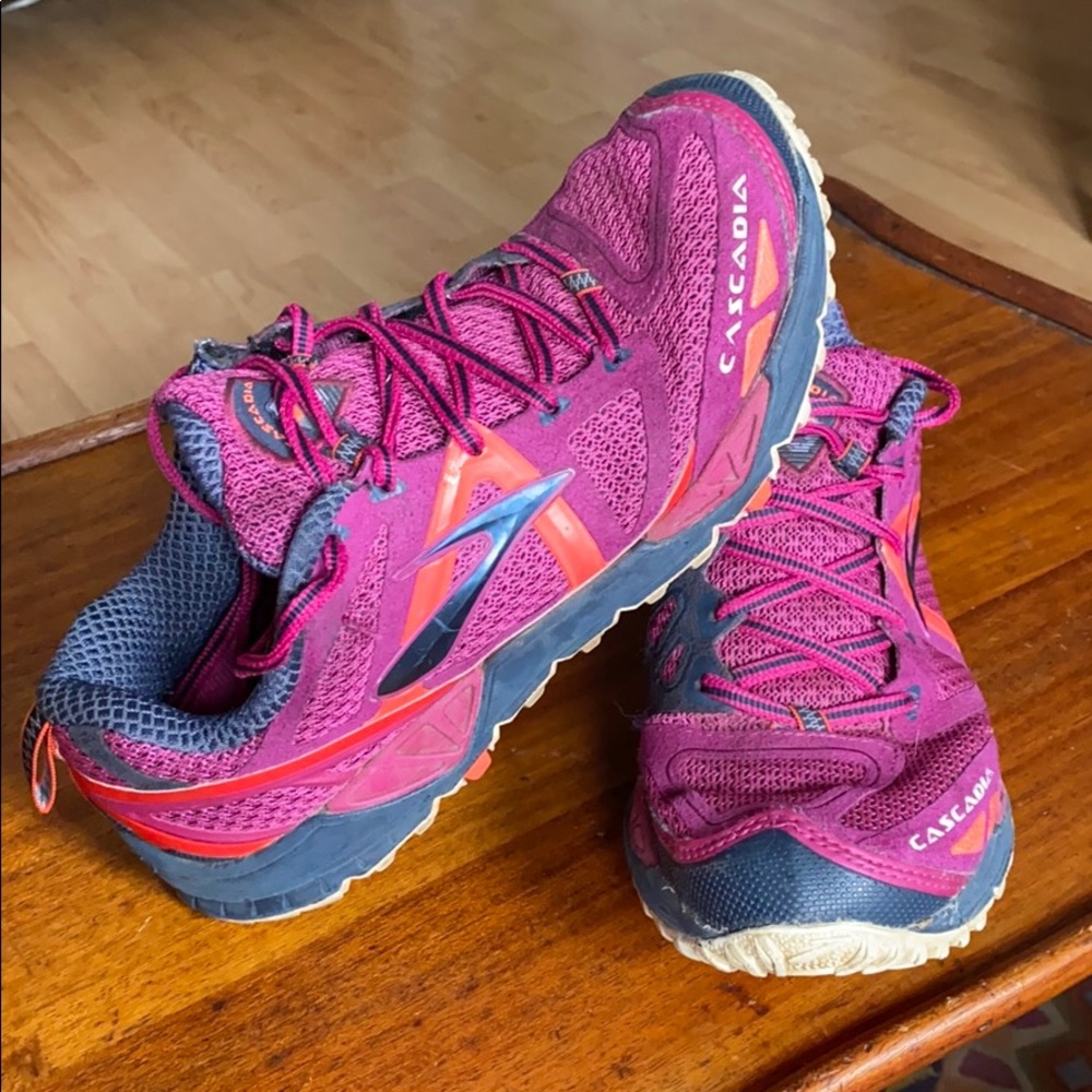 Brooks women’s, Cascadia Trail Running shoes